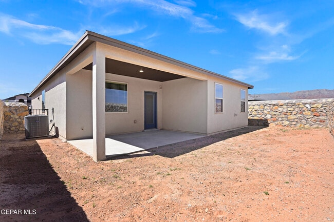 Building Photo - 51025 Sand Verbena Ave