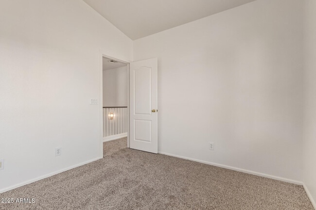 Building Photo - 2432 W Blue Sky Dr