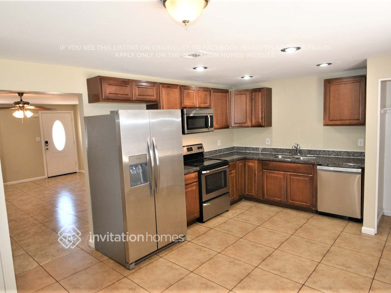 Building Photo - 1536 W Andorra Dr