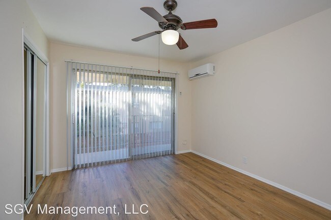 Building Photo - 518 E Washington Blvd