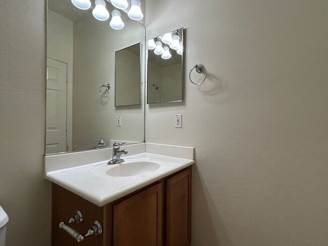 Building Photo - 7635 W Springfield Wy