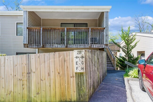 Building Photo - 28 Hillside Terrace