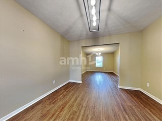 Building Photo - 506 Antietam Blvd