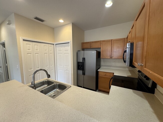 Building Photo - 1562 Cumin Dr