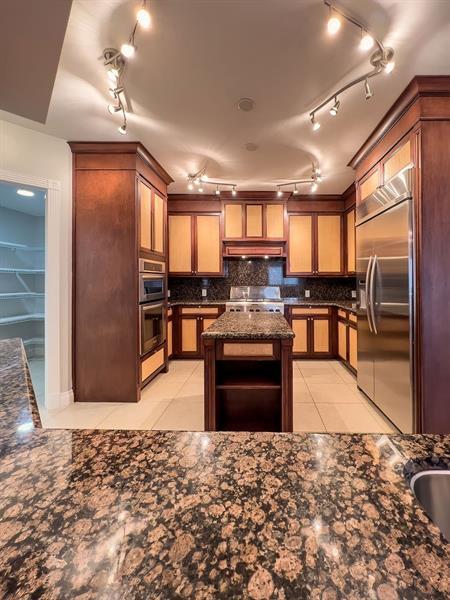 Building Photo - 4241 N Ocean Blvd