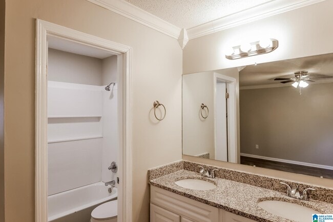Building Photo - 438 Westchester Dr