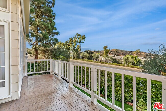 Building Photo - 12557 The Vista