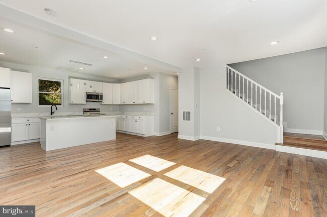 Building Photo - 2430 Harris Mill Rd