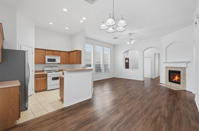 Building Photo - 18612 Syndee Loch Ct