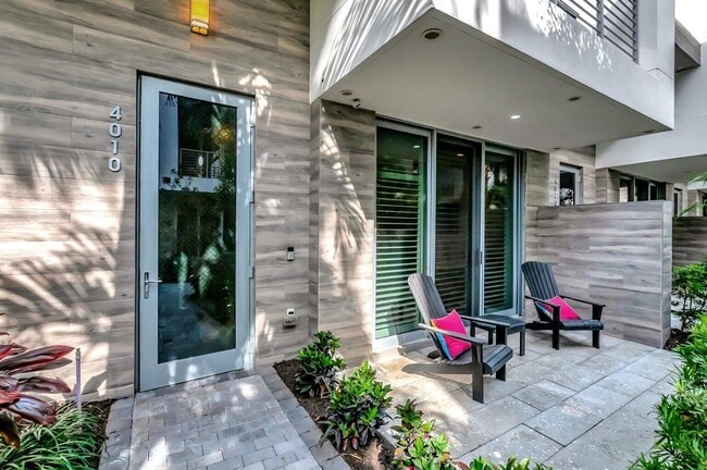 Building Photo - 4010 NW 18th Way