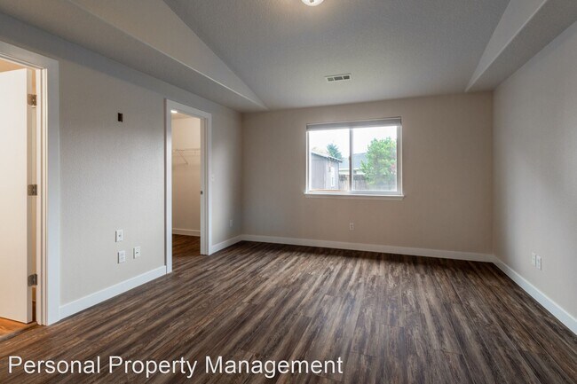 Building Photo - 3 br, 2 bath House - 15905 NE 89th St