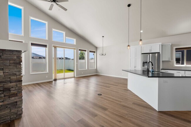 Building Photo - Exceptionally Maintained 3 Bedroom Home in Coeur d'Alene