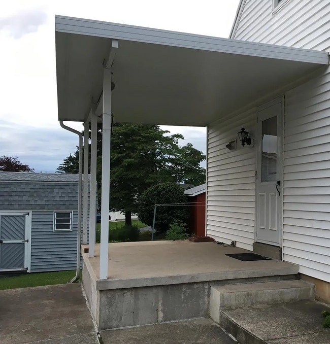 Building Photo - 2621 27th St SW