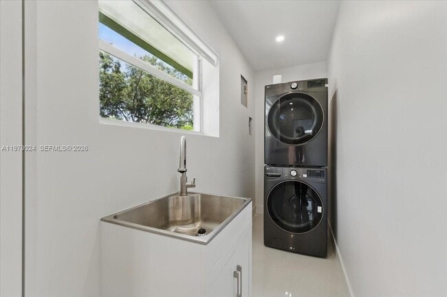 Building Photo - 7860 SW 158th Terrace