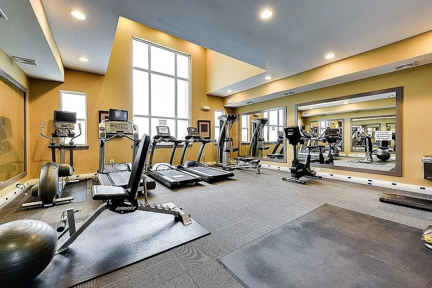 Building Photo - 7981 Vigne Ct