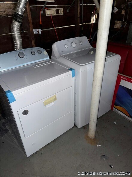 Building Photo - 9 Roberts Rd