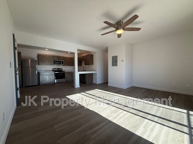 Building Photo - 3440 11th Ave S