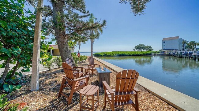 Building Photo - 4800 Gulf of Mexico Dr