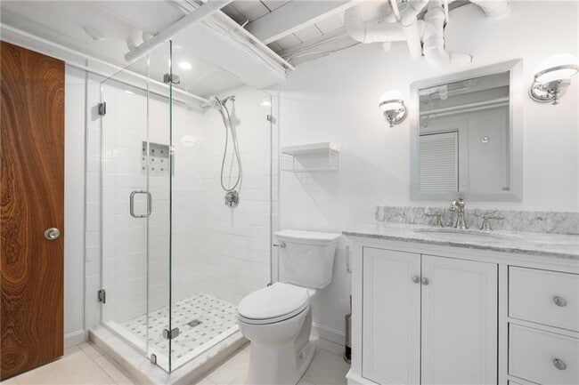 Building Photo - 5 Holten Ave