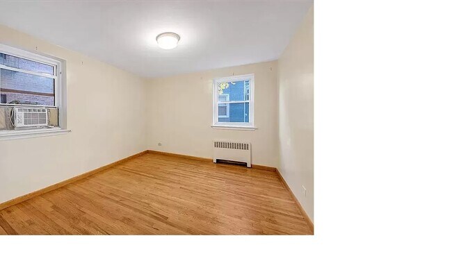 Building Photo - 2705 Kings Hwy