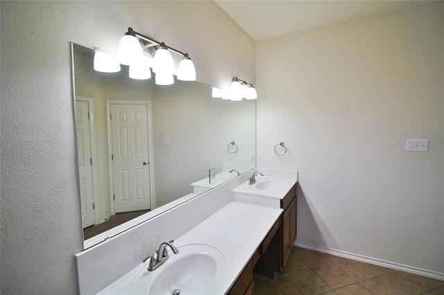 Building Photo - 314 Cascade Dr