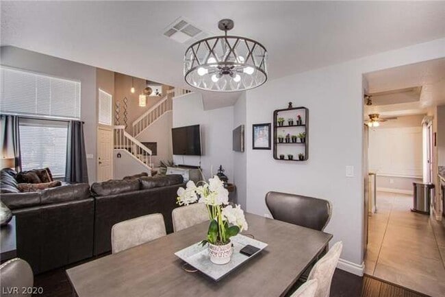 Building Photo - Summerlin Beauty! Unfurnished