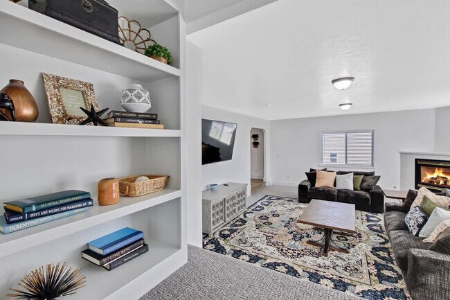 Building Photo - 4611 S Merrivale Pl
