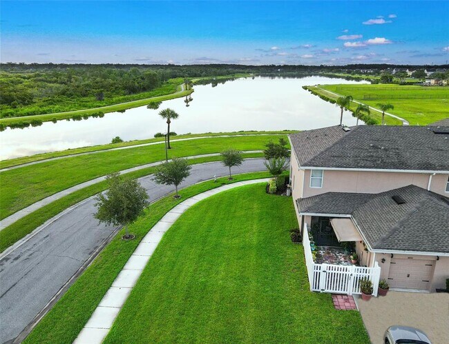 Building Photo - 4800 Riverwalk Dr