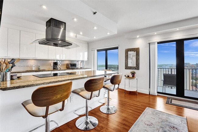 Building Photo - 1201 S Ocean Dr