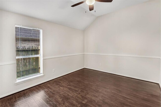 Building Photo - 15814 Finwood Ln