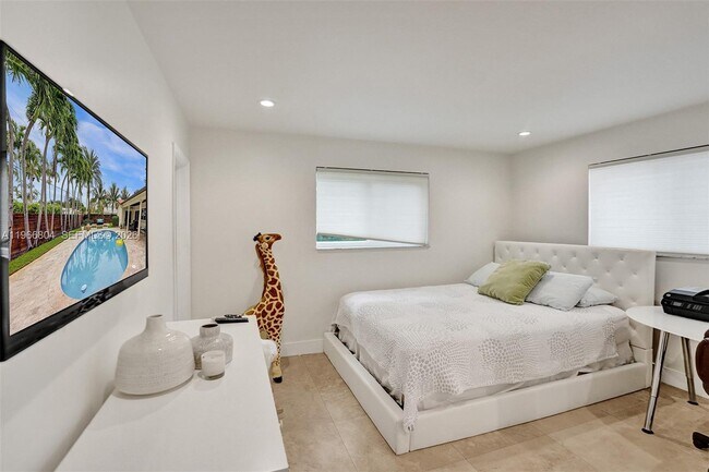 Building Photo - 1201 Washington St