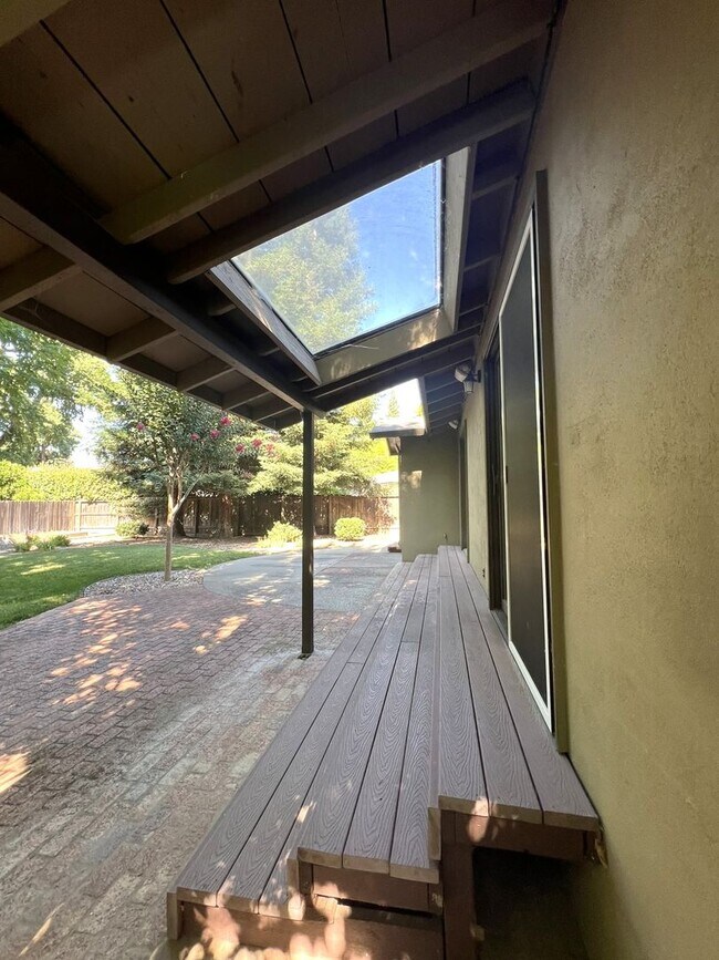 Building Photo - Immaculate 3/2 Near Big Chico Creek-Must See!