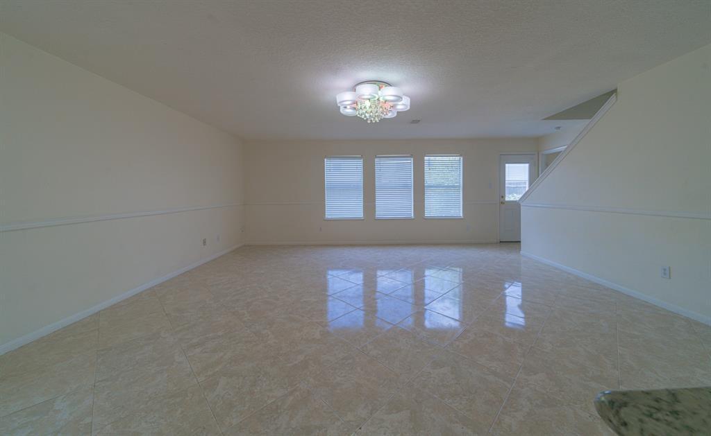 Building Photo - 5511 Darby Square Trl