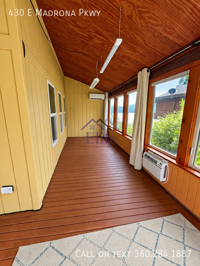 Building Photo - 430 E Madrona Pkwy