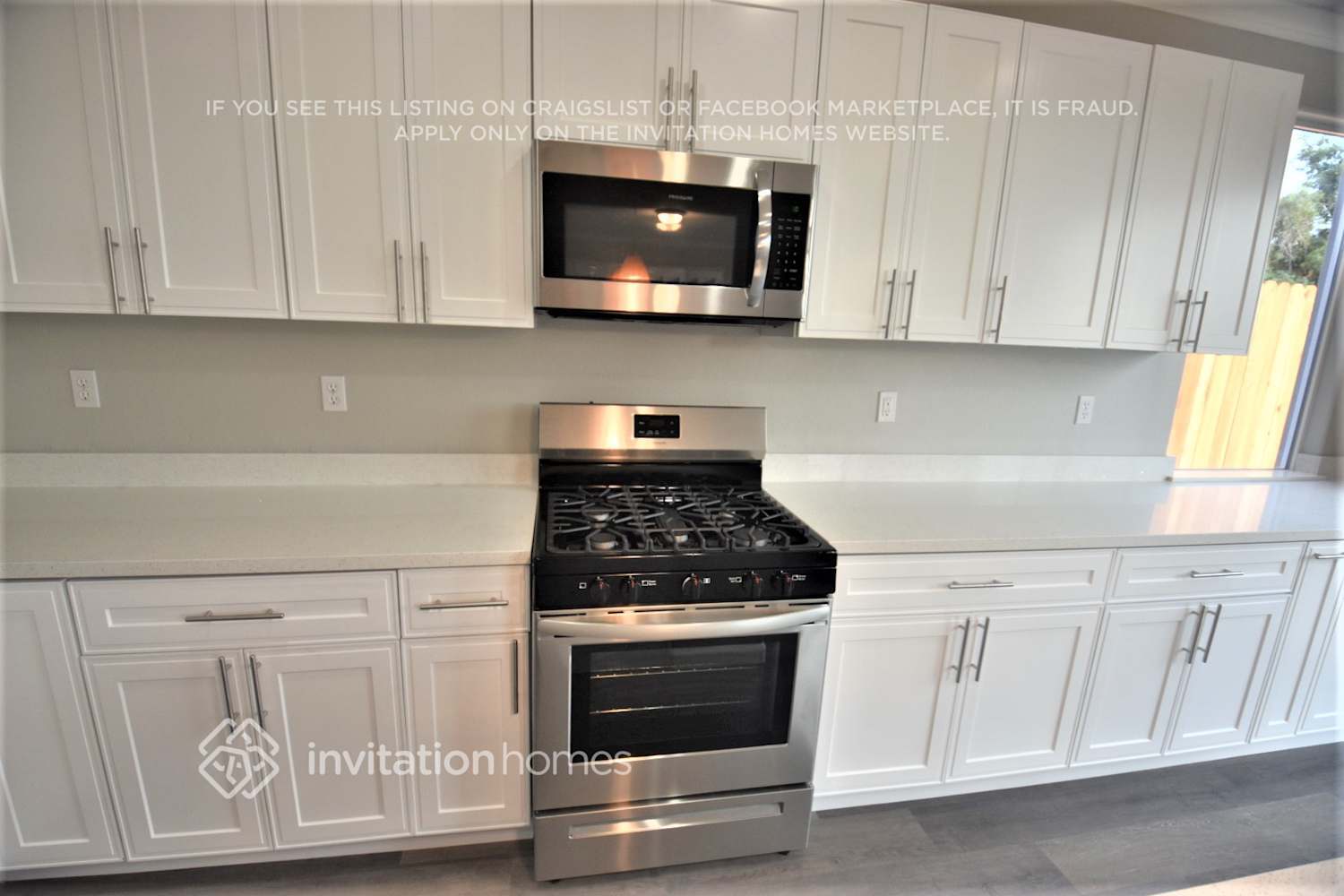 Building Photo - 1120 Villaggio Cir