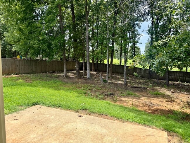 Building Photo - 341 Meadow Lark Dr