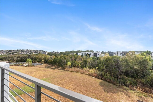 Building Photo - 7913 Floracita Ln