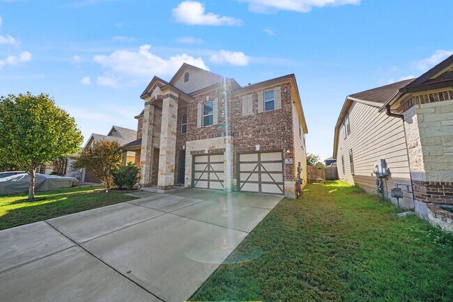 Building Photo - Exquisite 3-bedroom, 2.5-bathroom off 1604 and Culebra Road - Realtor Commission: $500