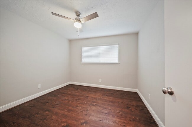 Building Photo - 12866 Westmere Dr