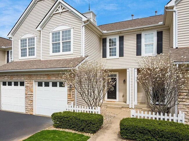 Front - 104 Cumberland Chase Blvd