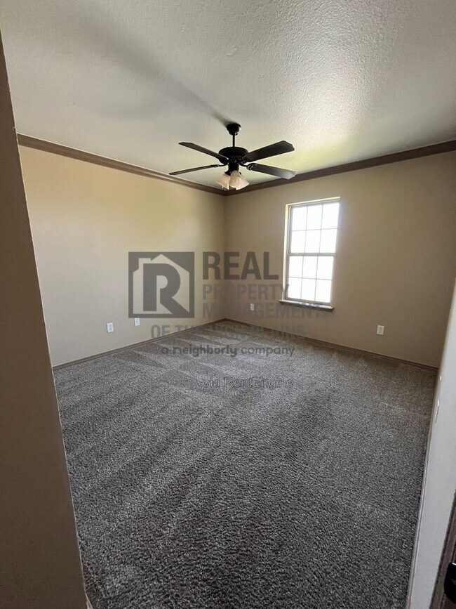 Building Photo - 4513 Katharina Ct