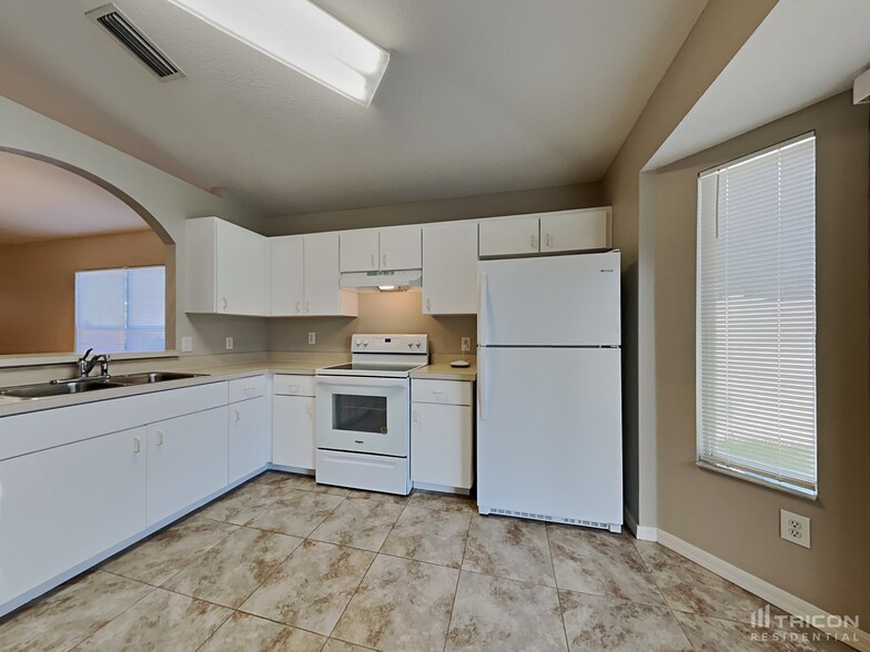 Building Photo - 1404 Marsh Wood Dr