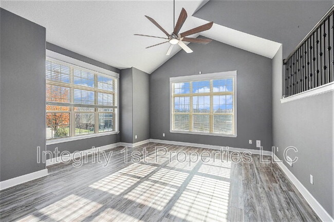 Building Photo - 6388 NW Sioux Dr