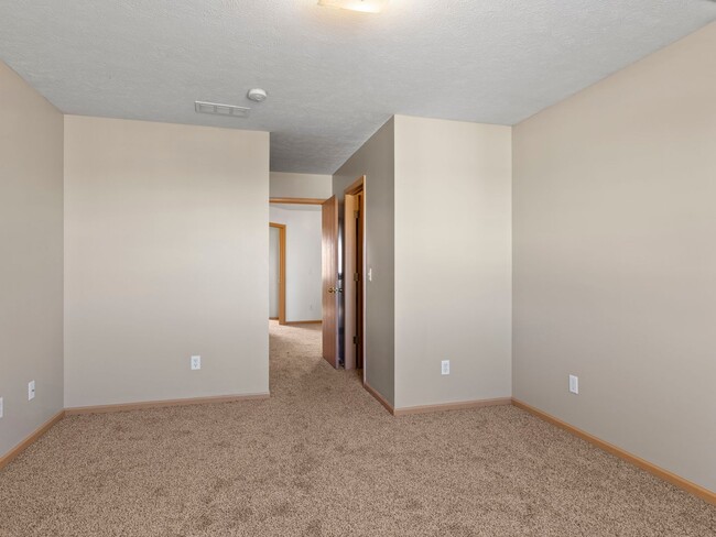 Building Photo - Renter's Dream with Triple Car Garage