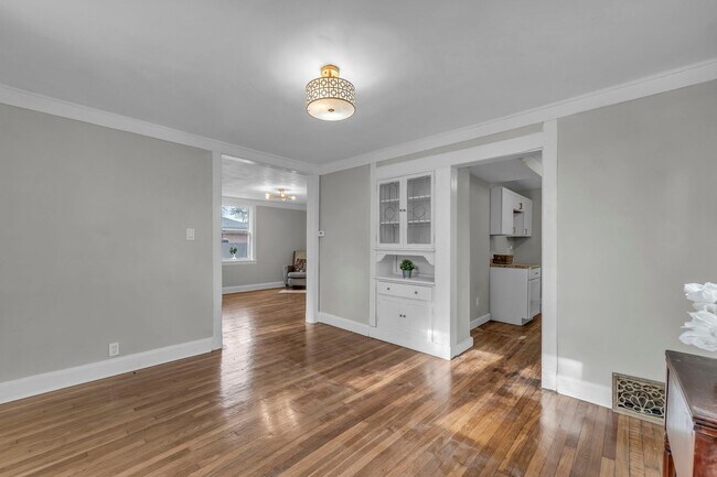 Building Photo - **Don’t Miss Out…This Home Will Go Fast!**