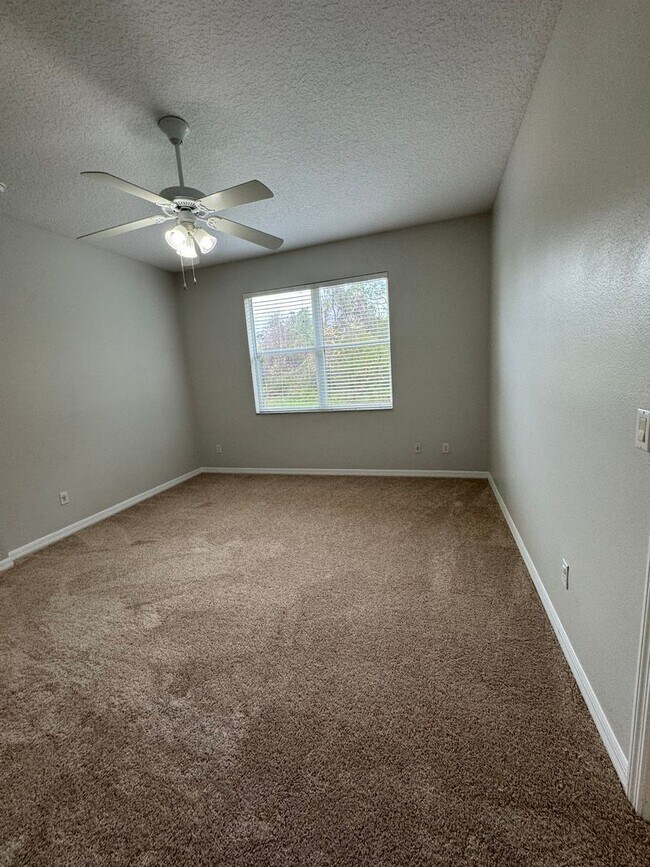 Building Photo - 10360 Sandy Marsh Ln