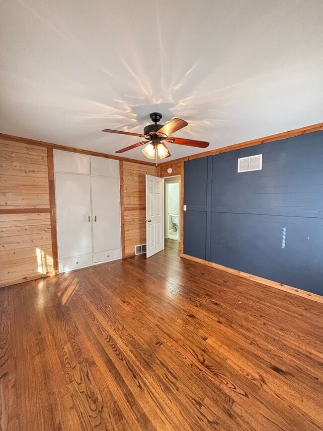 Building Photo - 2663 S Pittsburg Ave
