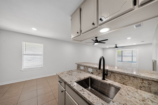 Building Photo - 3803 CR 149