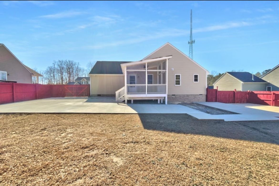 Building Photo - 3912 Harrow Dr