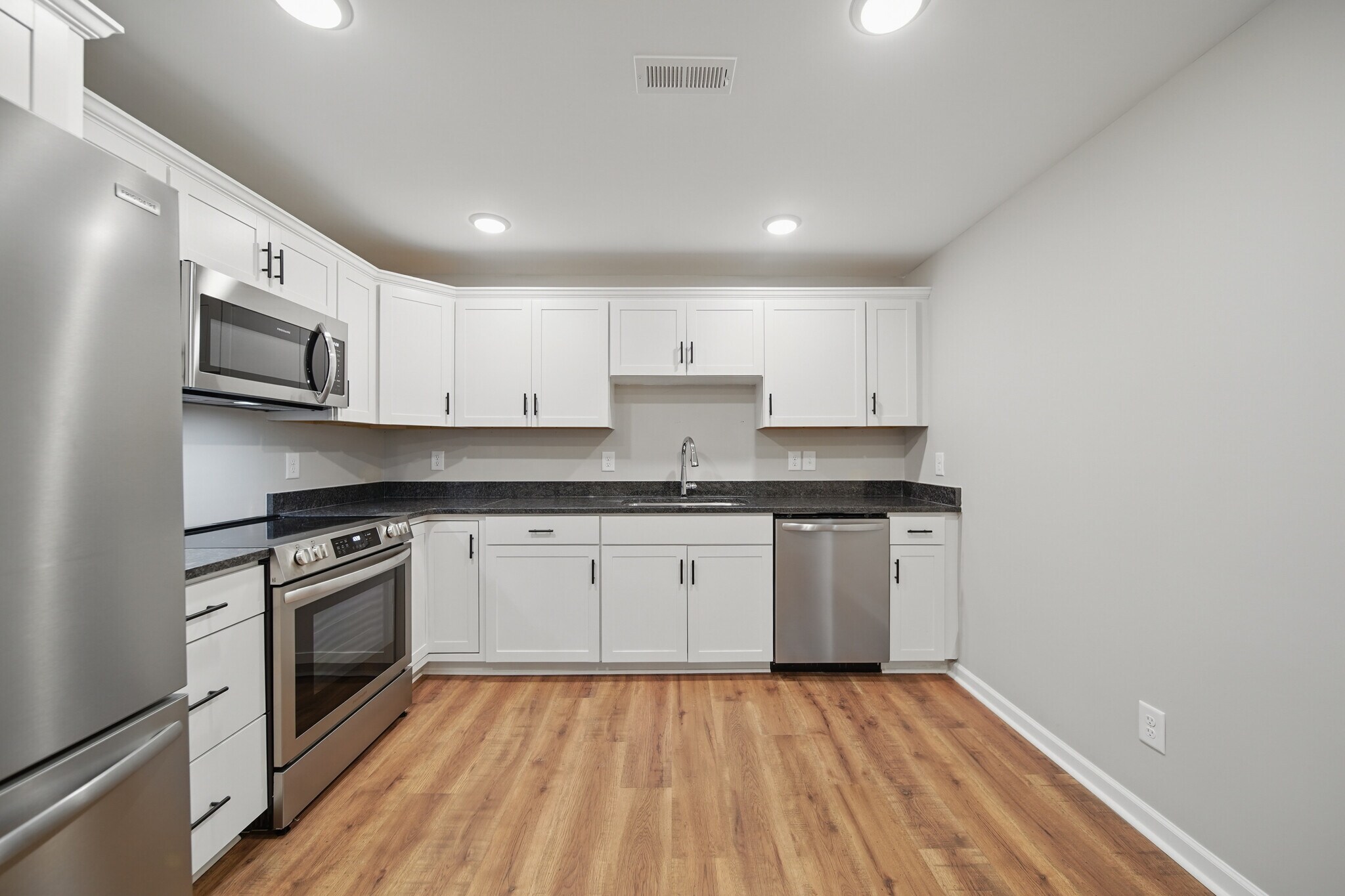 kitchen - 216 Legion Dr